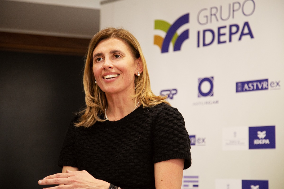 GobAsturias's tweet photo. #ConsejoDeGobierno
📢El Consejo de Gobierno nombra a @EvaPando directora ejecutiva de @agenciasekuens
➡️Pando (Aller, 1971) estaba al frente del #Idepa desde 2015
➡️Ha dirigido @ceeiasturias y ha desarrollado parte de su trayectoria en @SRPAsturias
➕ℹ️👉https://t.co/Fj7X1FXEfH https://t.co/bygvQEmf7u