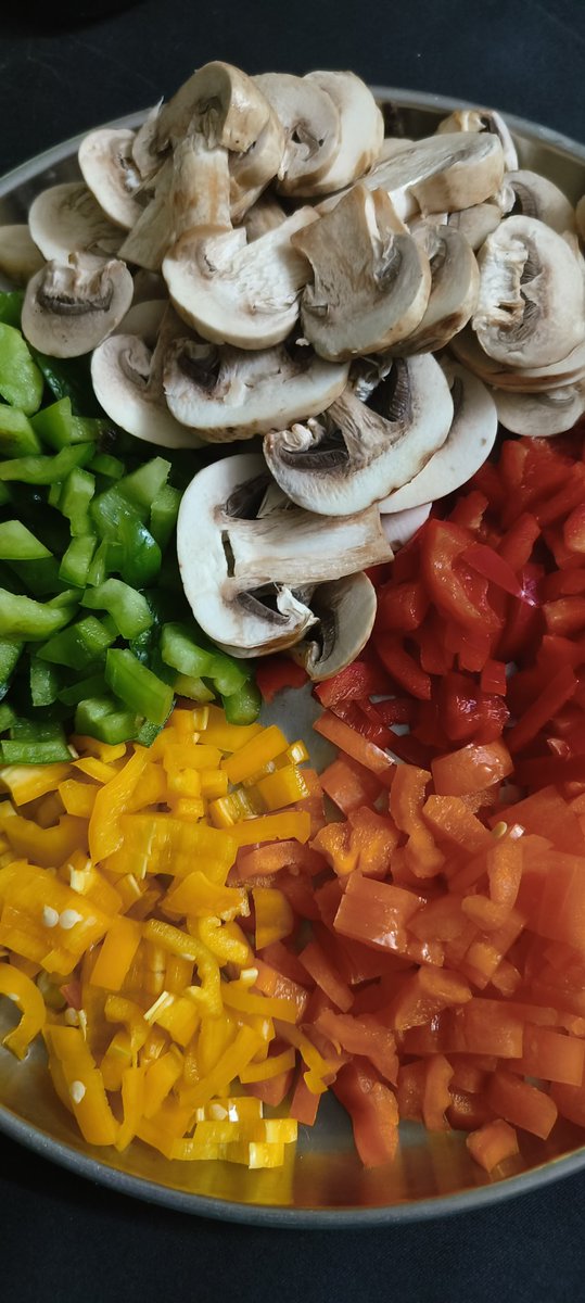 Add some color to your plate. 

#mealpreps