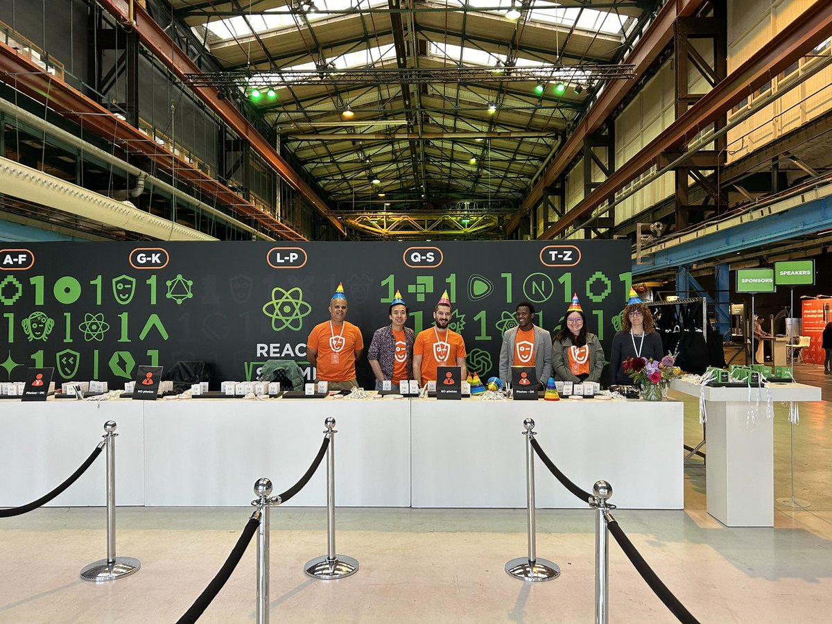 DariaShabala's tweet image. Ready to celebrate React and the most amazing community ever! 🥳 #reactsummit #gitnation @ReactSummit