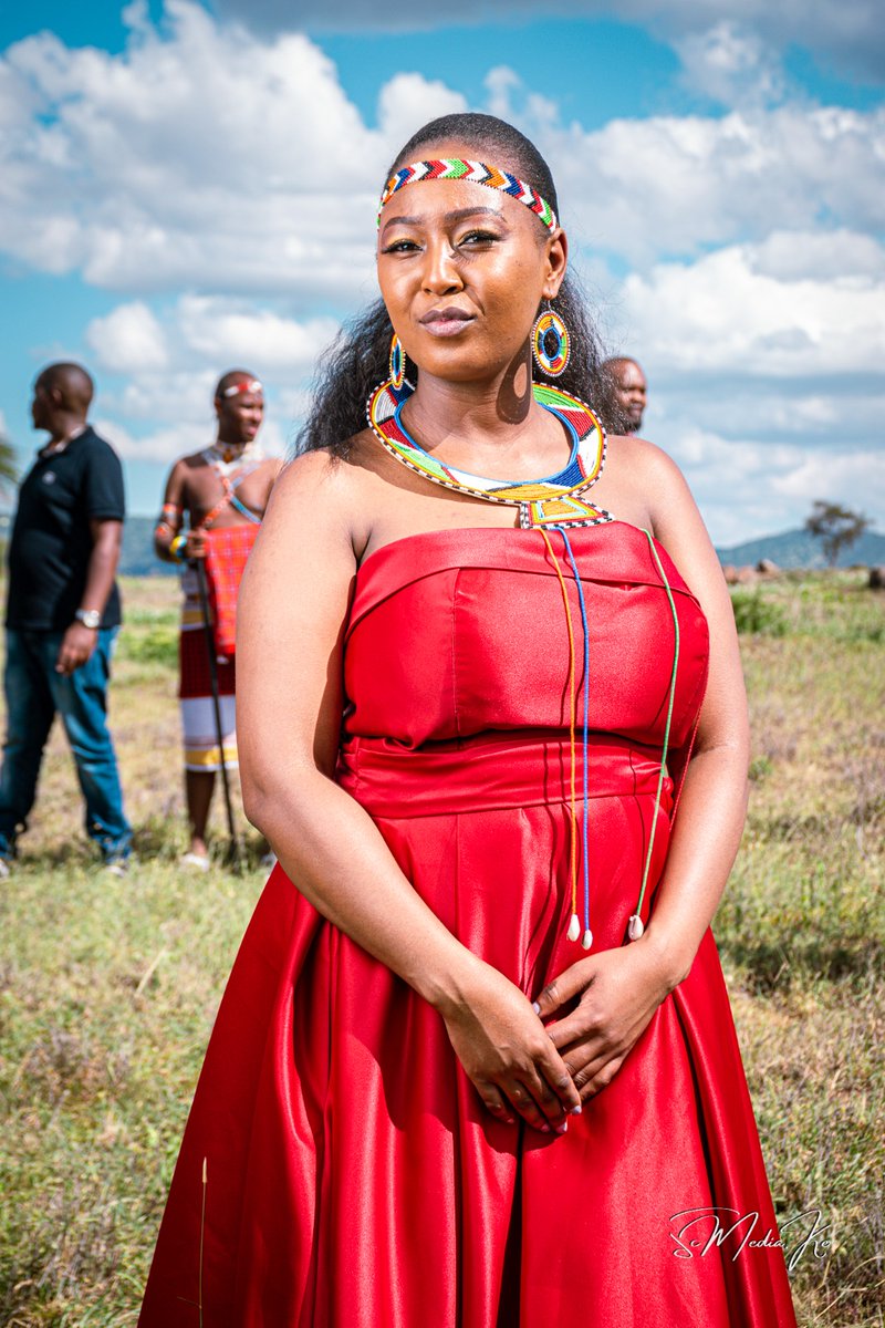ScMediaKe's tweet photo. Embracing the timeless beauty of a Maasai cultural wedding with these stunning bridesmaids. 🌺✨ Capturing love, tradition, and radiant smiles all in one frame. 📸💍 #MaasaiWeddingVibes #CulturalElegance #BridesmaidsSquadGoals #LoveInEveryFrame #CaptureTheMoment #AuthenticBeauty https://t.co/H7aRn4rK37