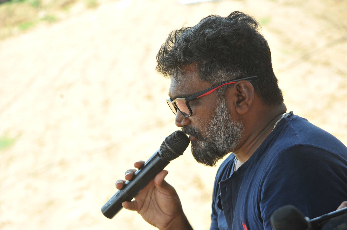KollywoodMix (@kollywood_mix) on Twitter photo Director <a href="/VikramSugumara3/">Vikram Sugumaran</a> Received the 'Best Director' Award For #RaavanaKottam At 'East Europe Film Festival' in Romania.
<a href="/imKBRshanthnu/">Shanthnu</a> <a href="/anandhiactress/">Anandhi (kayal)</a> #kannaRavi <a href="/actorsanjaysara/">Ganesh Saravanan</a> <a href="/saregamasouth/">Saregama South</a> Director <a href="/VikramSugumara3/">Vikram Sugumaran</a> Received the 'Best Director' Award For #RaavanaKottam At 'East Europe Film Festival' in Romania.
<a href="/imKBRshanthnu/">Shanthnu</a> <a href="/anandhiactress/">Anandhi (kayal)</a> #kannaRavi <a href="/actorsanjaysara/">Ganesh Saravanan</a> <a href="/saregamasouth/">Saregama South</a>