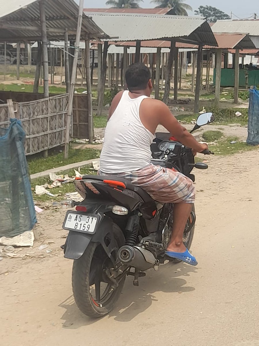 DTO_Hojai's tweet photo. Enforcement drive against buses and without helmet, overloading , overspending etc at Hojai District
@TransportAssam https://t.co/O14ja8APFM