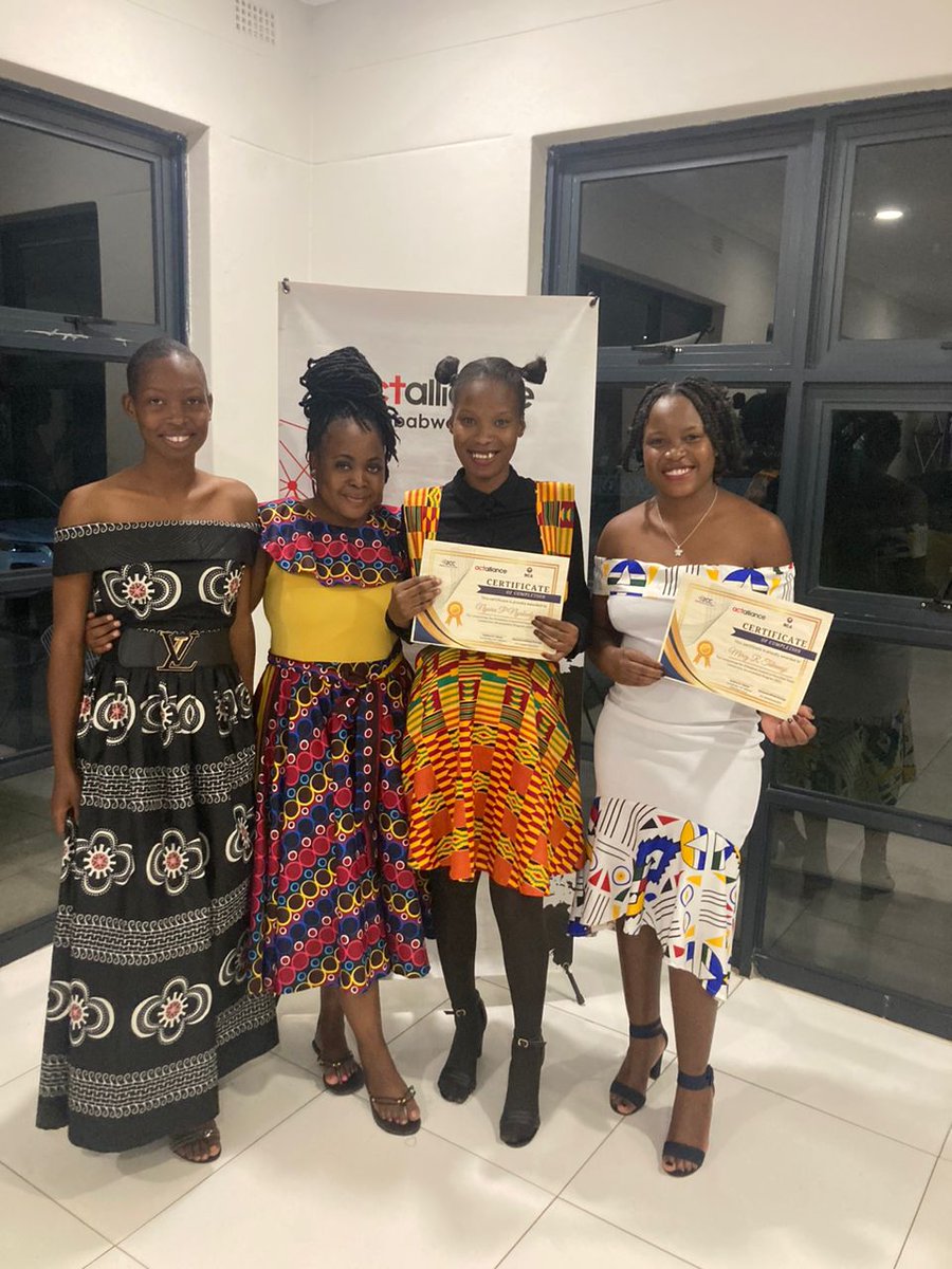 MercyTakanayi's tweet photo. At the just ended ZCC Youth Leadership and Development Programm. Indeed leadership was made, groomed and natured. But implementation matters most. Congratulations to the certified leaders and may grace our Lord Jesus Christ always be with you.
@zccinzim
@zyca2063
#YLDP2023 https://t.co/TlowUNnAhZ