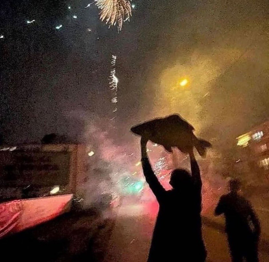 how it feels when you're ocean fishing and you catch THE fish that triggers a spectral current