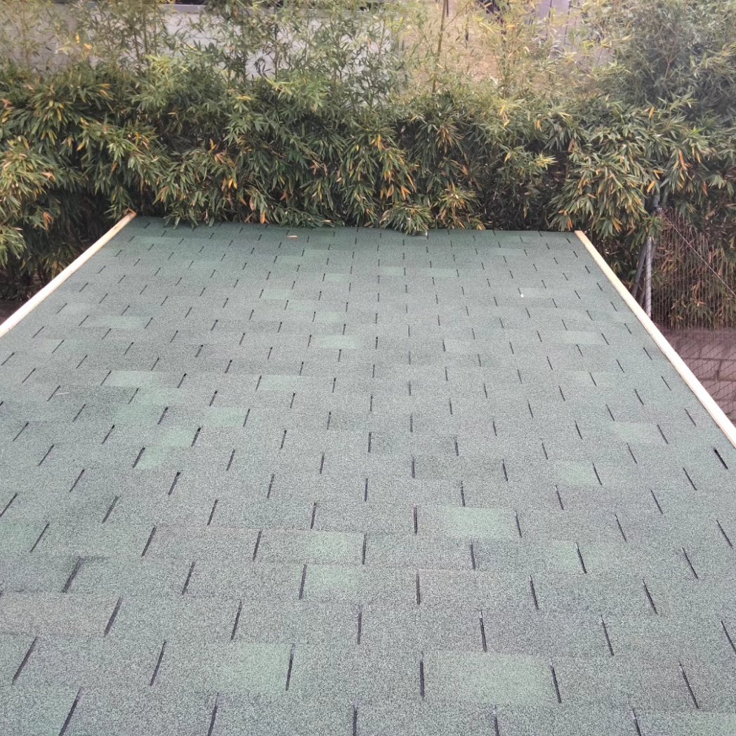 Instalacion de tegola americana sobre techo de pèrgola de madera. 
Tegola standard color verde.
fustmar.com
#chova #fustmar #tegola #trabajosbienhechos