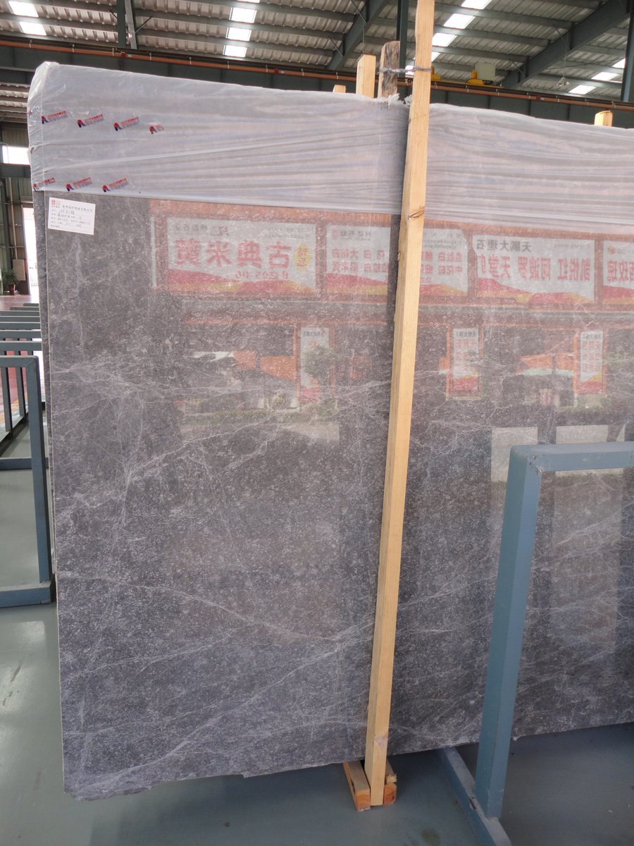 Beautiful Hermes Gray Marble~
#marble #marbleslabs #marblefloor #marblewall #marbletable #tabletop #indoor #indoordesign #indoordecor #slabs #slab #tile #tiles #cuttosize #block #house #building #stones #stonesupplier #stonemanufacturer #naturalstone #hotel #hotelproject #project