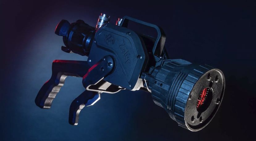 #VendrediLecture 📚 En avant-première, découvrez la nouvelle lance diphasique. Une véritable révolution du niveau du casque F1. ALLO 18 y consacre toute la semaine. Un dossier à la hauteur de l’événement.

allo18.fr/la-revolution-…