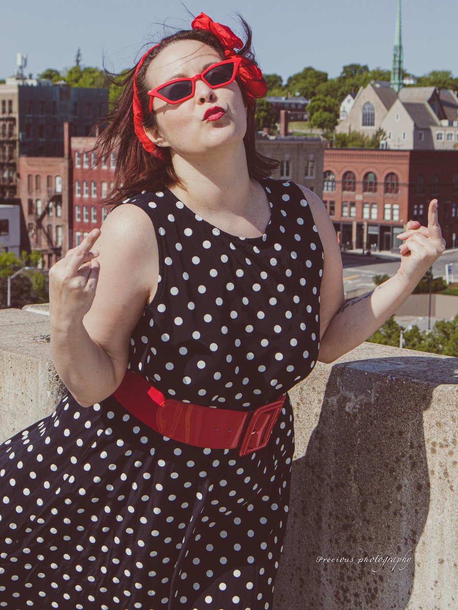Lita_XlornX's tweet photo. Can't seem to find sleep tonight. So here's a picture from #MemorialDay2023 #pinup #1950s #Attitude #mainemodel #photoshoot #modeling https://t.co/oZqQBLmS2M