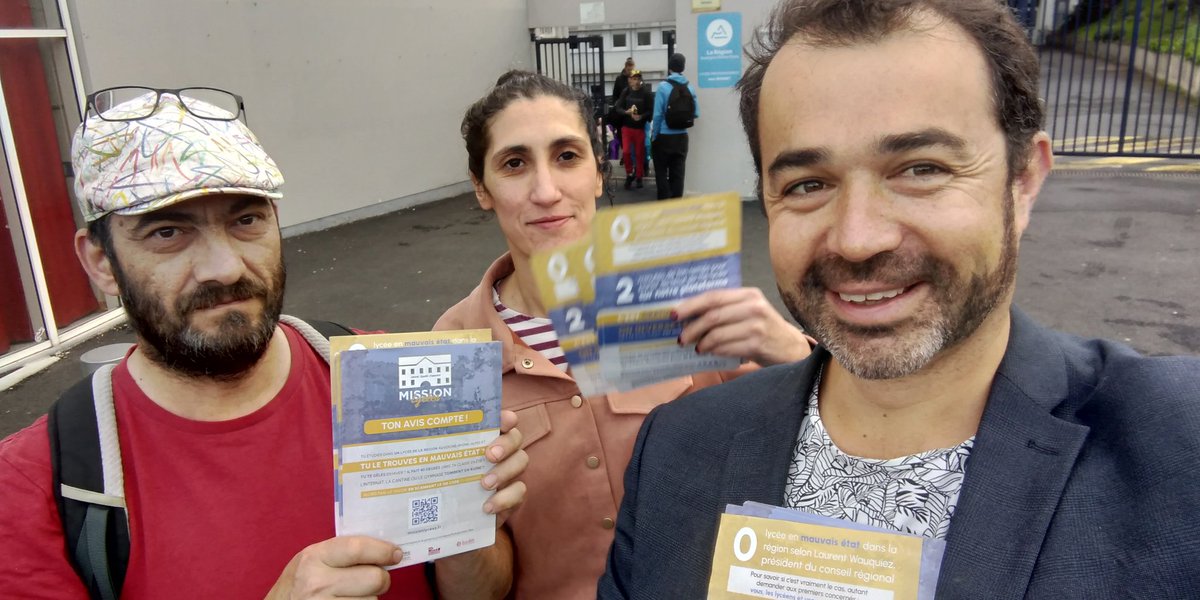 generation_s_43's tweet photo. Les militants de #generations #hauteloire présents ce matin pour informer les lycéens de Jean Monnet de l'opération #missionlycees lancée par les groupes d'opposition à la région #aura @missionlycees https://t.co/dDkbJ8XzIb