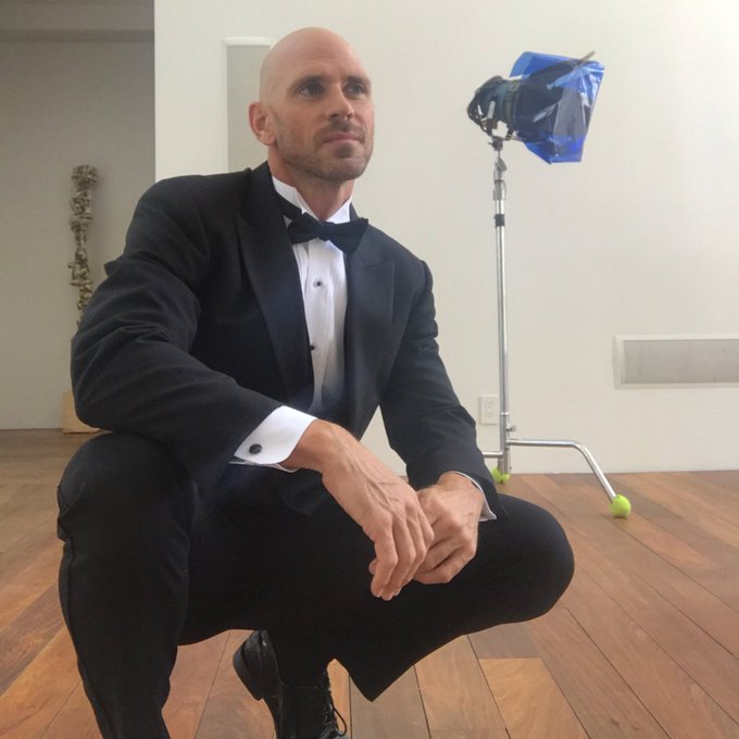 I clean up nice... sometimes... Lots more over @ https://t.co/VuJCVLlh6k https://t.co/x9Nngell2t<a href="/tag/mvsales"class="tags"><span>#mvsales</span></a>