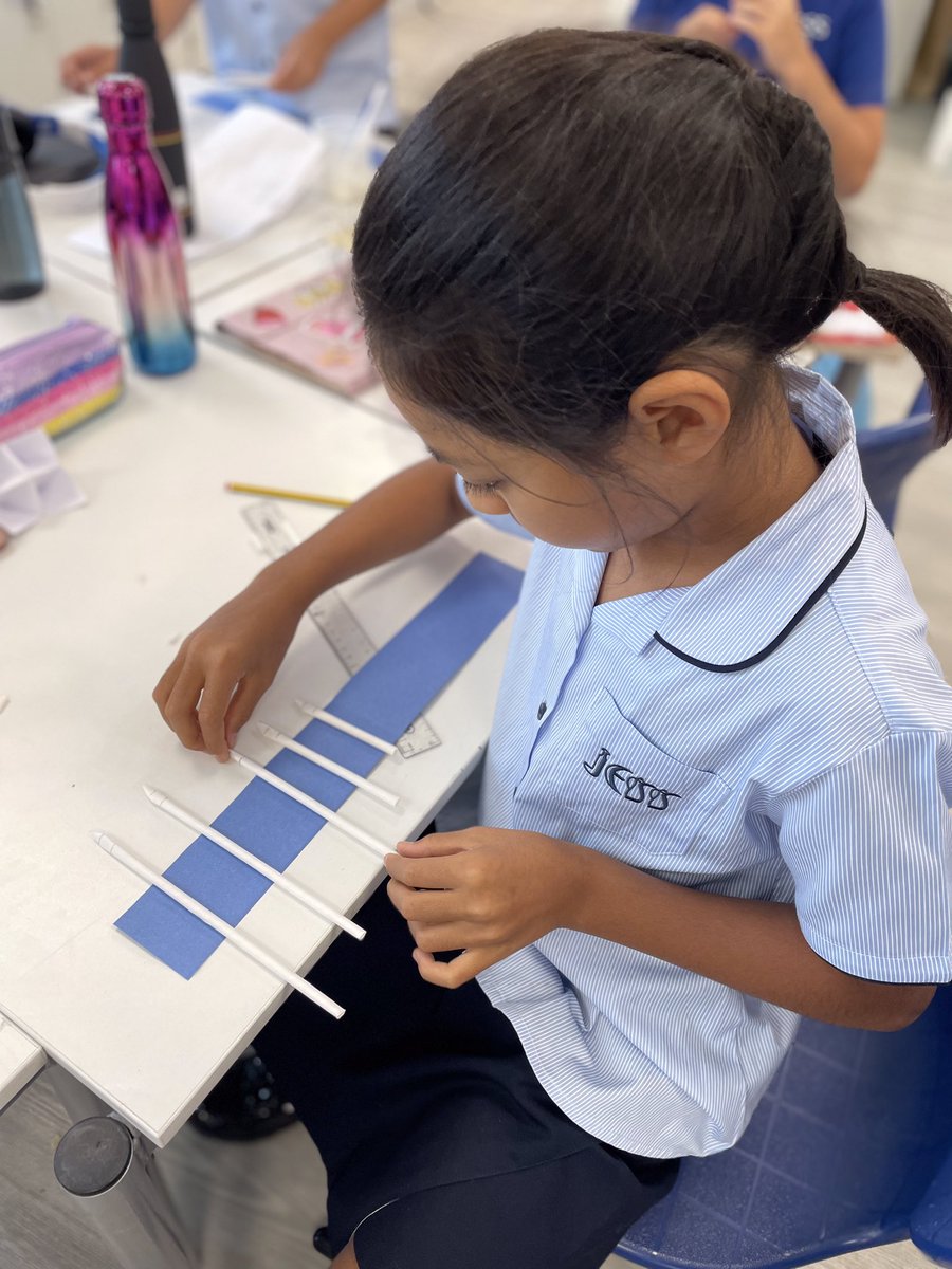 Year 4 have continued making noise this week when learning about pitch. We created pan pipes using straws and investigated the different types of vibrations. Great work year 4! 🥳#JESSPriScience