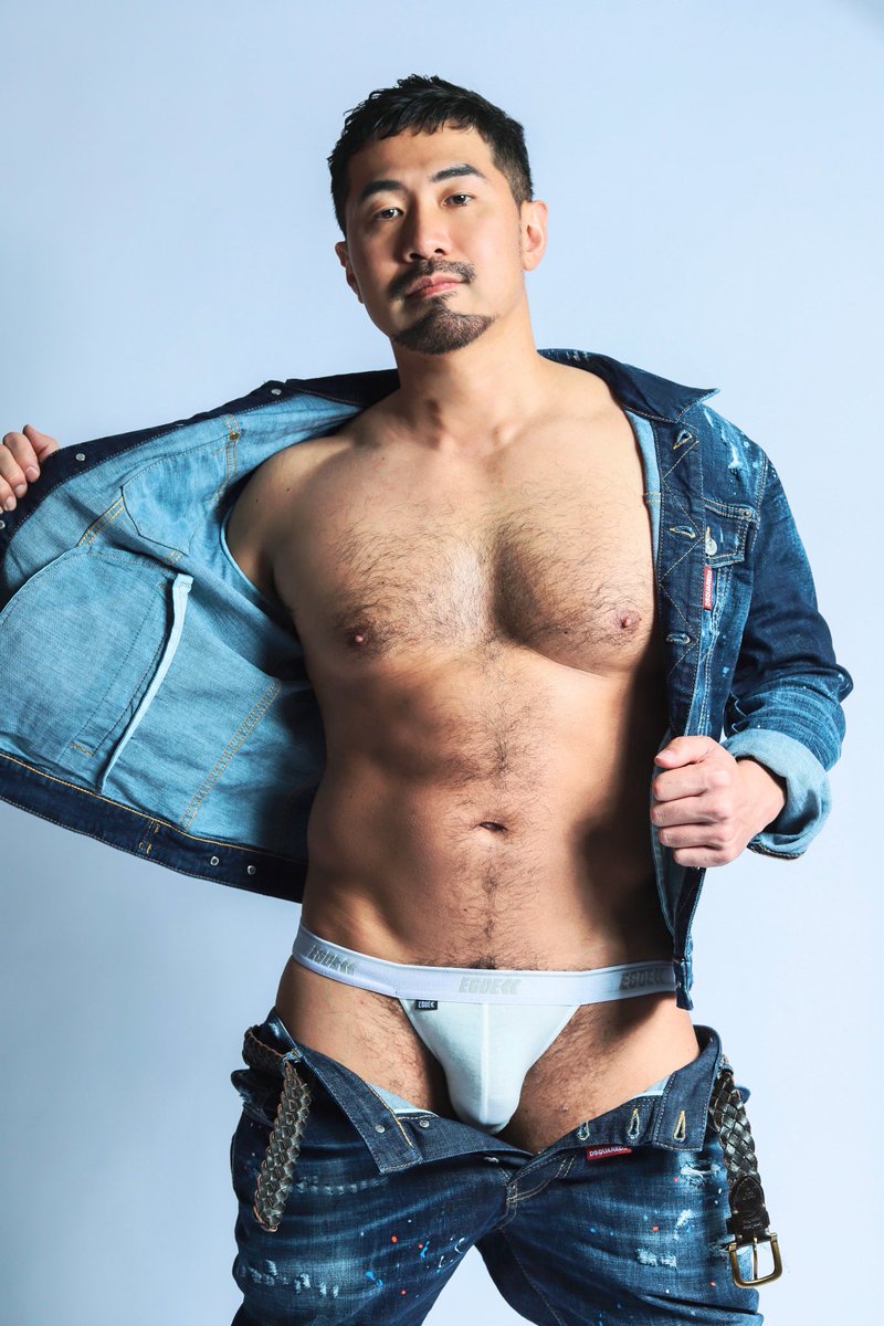 先日、名古屋でゆうじんさん(<a href="/yujinphoto0415/">ゆうじん</a> )に写真を撮っていただきました。
インスタライブなどでお話はしてたのですが、会うのは今回が初めてで、でも何故か初めて会った感じがしないで凄く楽しかったです。
ゆうじんさん、本当にありがとうございました！
＠yujinphoto0415