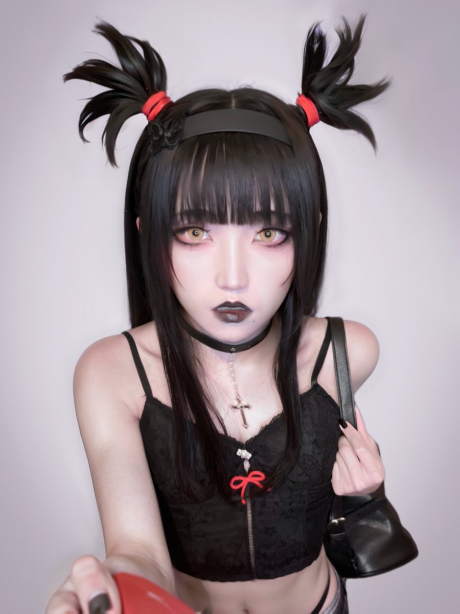 tainai_cos's tweet photo. Goth Girl &amp; The Jock  
Ophelia https://t.co/gxdr8X8ROC