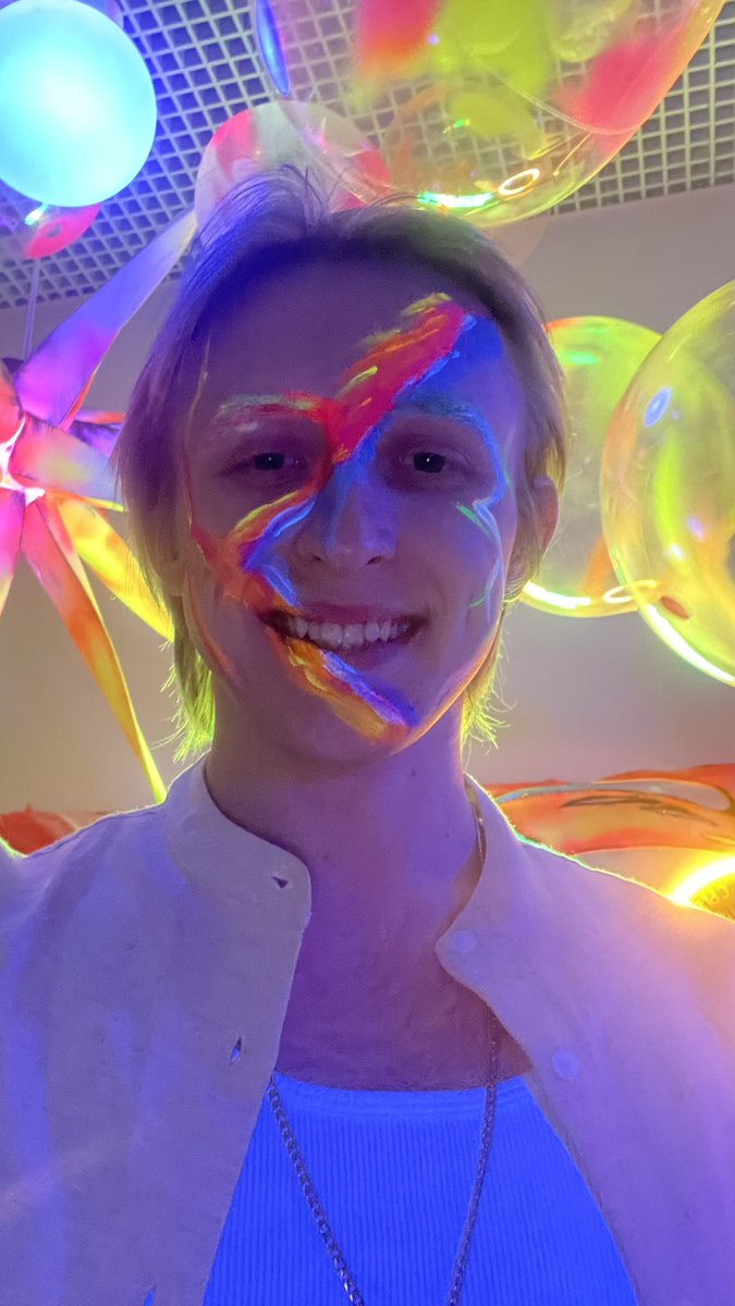 karasevsky's tweet photo. #PrideMonth #Cyberpunk
всем поддержка! https://t.co/7I3rvydchL