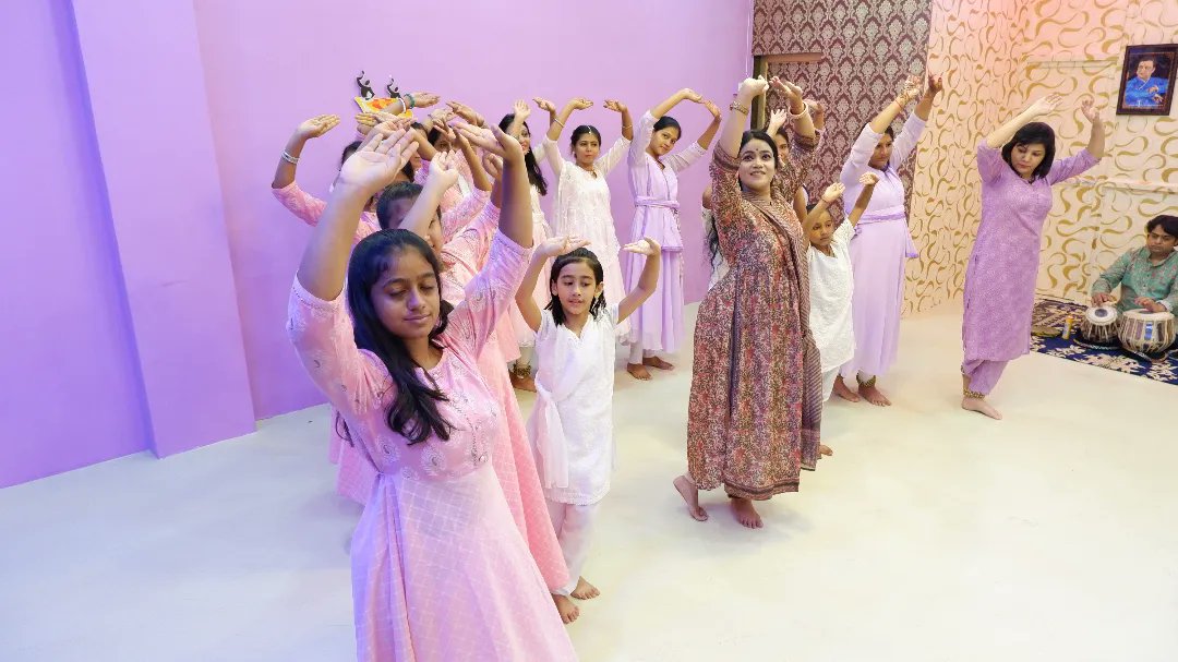 springofrhythm's tweet photo. Our Studio and Office at Andheri West.
#CelebrityManagement
#WeddingOrganizer
#ClassicalDanceOrganizer
#concertorganizer
#DanceOrganizer #divyadwivedikathak #springofrhythm #danceclasses #kqthakclass #kathak #musicclasses #music #musician #musicalinstrumentstraining
#studioz https://t.co/QOn9YYWQPD