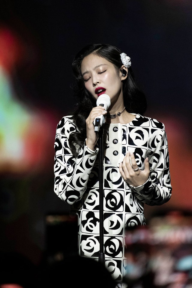 ᴱᴬᴿᵀᴴ ᴶᴱᴺᴺᴵᴱ on Twitter: "Jennie at the 2022/23 Chanel Métiers d’art