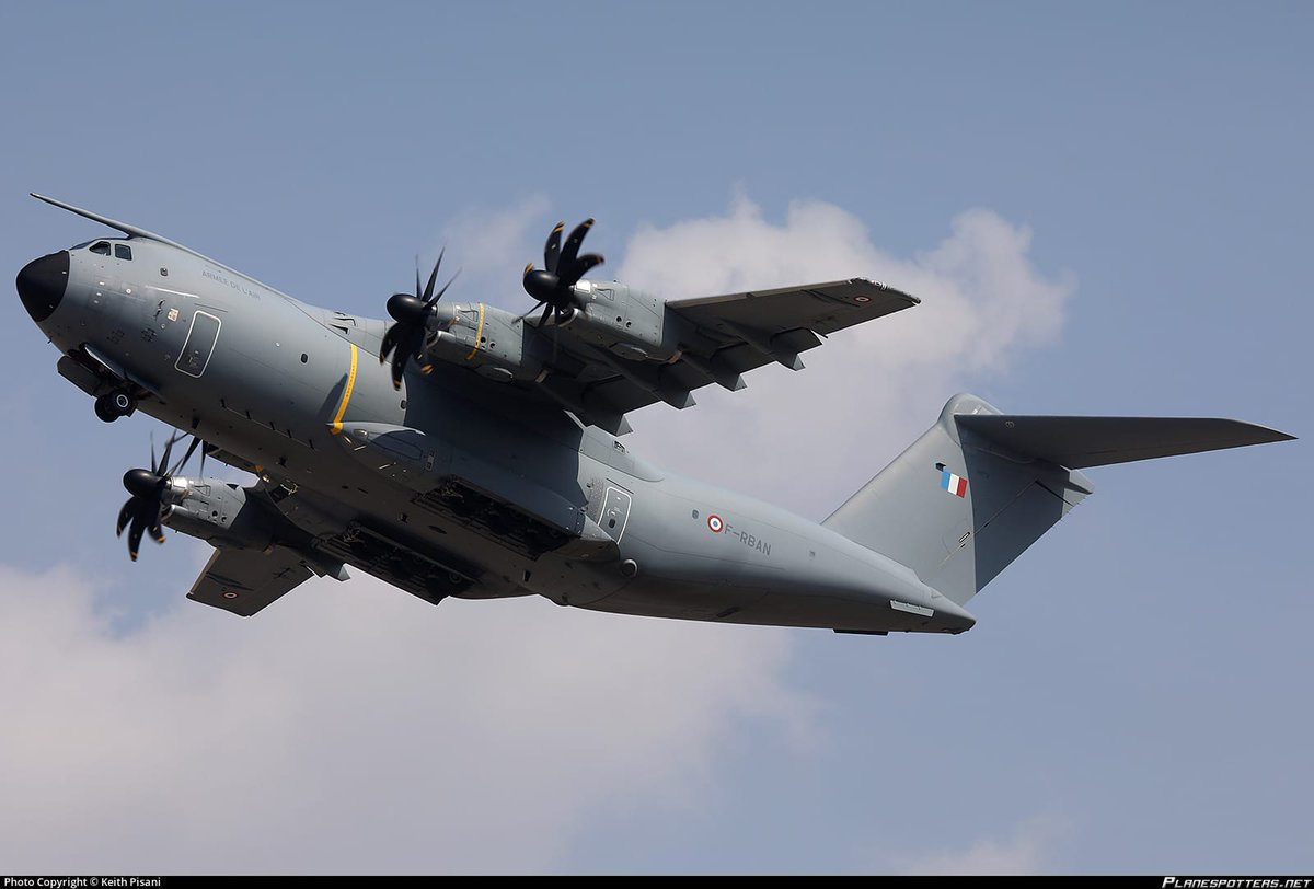 FrenchMiliRadar's tweet image. ✈️ Airbus A400M de l'ET01.061 🇫🇷 | callsign #CTM1515  | reg 0073 | #3b7765
☁️ Altitude: 18975 feet
⏩ Vitesse: 366.6 kts
↗️ Direction: Sud-Est
🌍 #Decize, Département de la Nièvre
globe.adsbexchange.com/?icao=3b7765