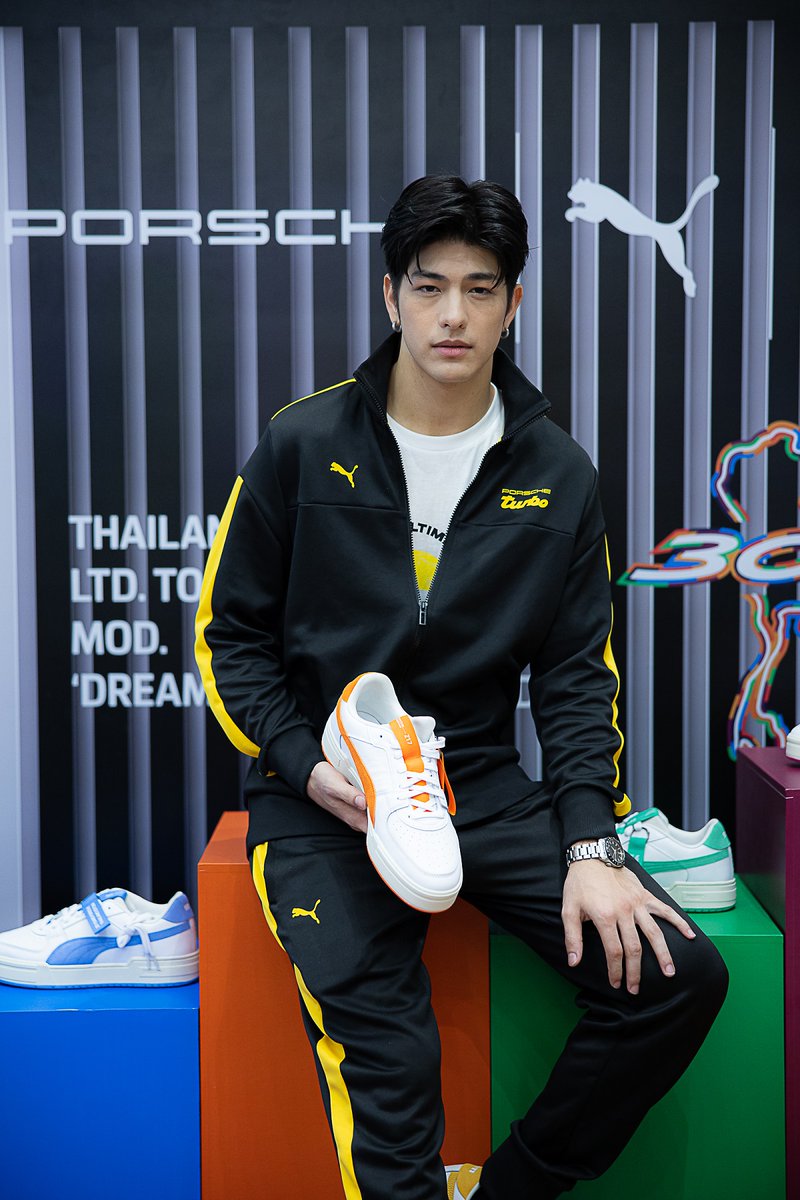staynewsth's tweet photo. ฉีกทุกปรากฏการณ์ของวงการแฟชั่นในประเทศไทย “ ลุค - ไบเบิ้ล – บอนซ์ – พร้อม – ไอซ์ พาริส” นำทัพดาราสายแฟชั่นเผยโฉมสนีกเกอร์คอลเลคชั่นสุดพิเศษ
อ่านต่อ https://t.co/AIGL0ZUpR5
#PorschexPUMA
#PUMAThailand
#PorscheThailand
#BibleWichapas
#bonnadol
#prompayy
#Lukevoyag https://t.co/Qk6T6VBZrX