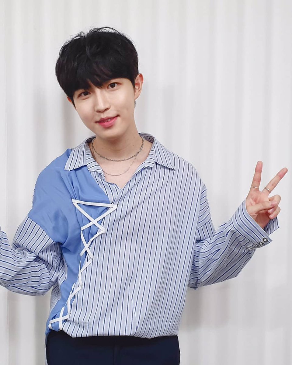 ジェファン君水色もほんとよく似合う🩵
水色というと豊洲を思いだす☺️

정말 멋진데요〜🩵

#김재환 #KIMJAEHWAN