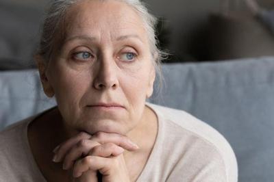 SmartChoiceLife's tweet image. Worries about money, the economy and Social Security sour Americans on retirement. advisor.news/american-worke…