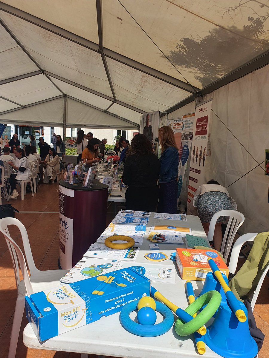 Aujourd'hui Siel Bleu 41 fête les 10 ans de la Maison Bleu à Blois 🥳🥳

Vennez vous renseigner sur nos actions envers les seniors 🏋‍♀️
#Apa #seniors #aidant #sourire #prevention