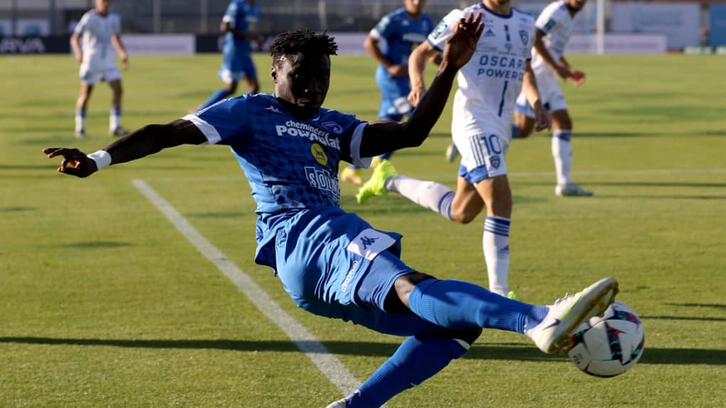 ⚽ Dernier match en Ligue 2 BKT ce vendredi pour les @ChamoisNiortais face à <a href="/QRM/">QRM 🐆</a> à 20h45.
🎙 Commentaires d'Antoine Judit et Antony Gauvin
#cnfcqrm