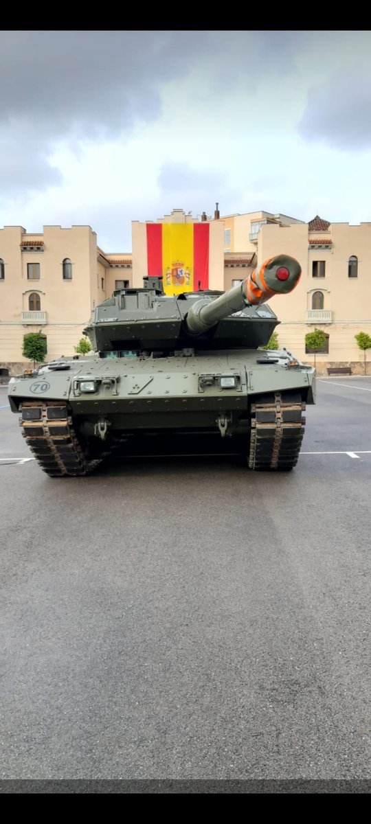 Todo listo en el Acuartelamiento del Bruch para recibir las visitas de los ciudadanos catalanes.
Recuerda que estaremos a vuestra disposición:
Viernes 2 de 12:45 a 20:00
Sábado 3 y domingo 4 de 10:00 a 20:00