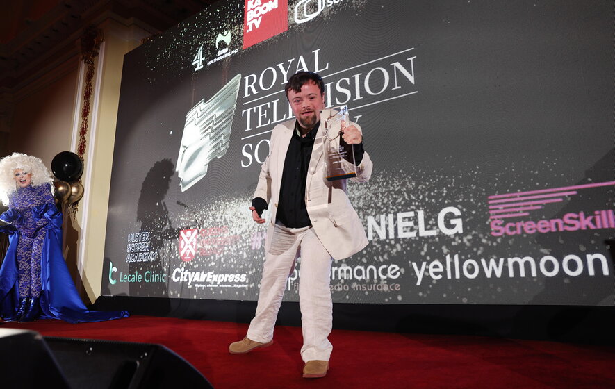 NIScreen's tweet image. 👏A celebration of the incredible work of programme makers who created TV and other content in NI at the @RTS_NI awards last night. 

Our congratulations to the nominees and winners. 

Full list of winners on our website⬇️
northernirelandscreen.co.uk/news/royal-tel…

#MadeInNI #NorthernIrelandScreen