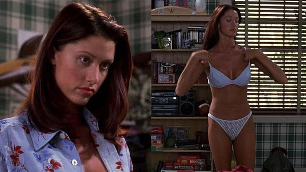 txodee1's tweet photo. This scene as a kid helped validate my sexuality 👩🏽‍❤️‍💋‍👩🏽 #PrideMonth #PrideMonth2023 #gay #lesbian #bisexual https://t.co/DIZ03BAvSX