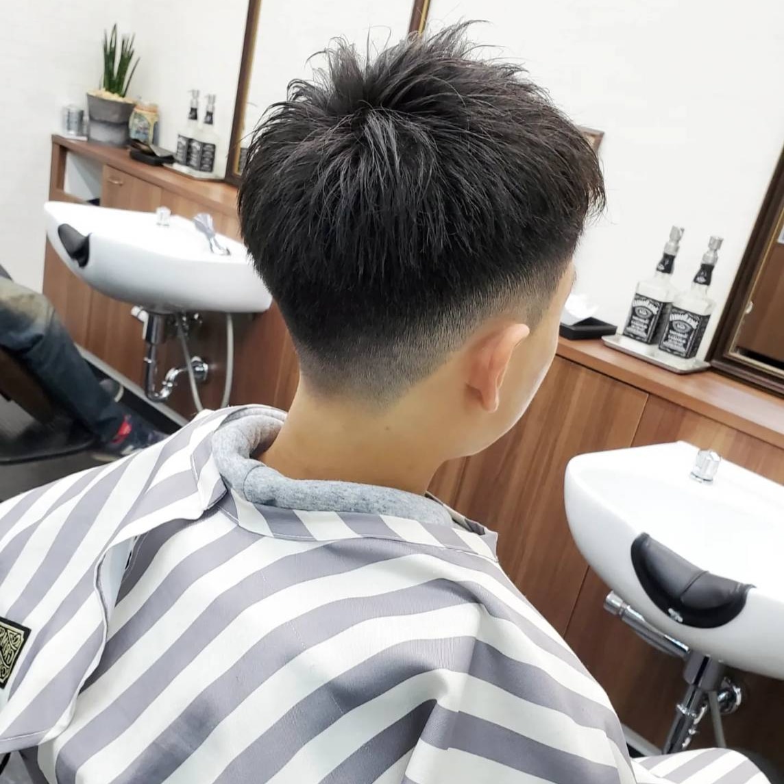 BARBERHABU's tweet photo. 人気のフェードスタイルです✂️🗽

#羽生理容室 #行田理容室 #加須理容室 #鴻巣理容室 #羽生バーバー #行田バーバー #加須バーバー #熊谷バーバー #羽生ジム #行田ジム #加須ジム #熊谷ジム #フェード #羽生はぶ #羽生市 #加須市 #ハブ #はにゅう #パーソナル #フィットネス #FIT #カットイン #羽生 https://t.co/nZza3McJl5