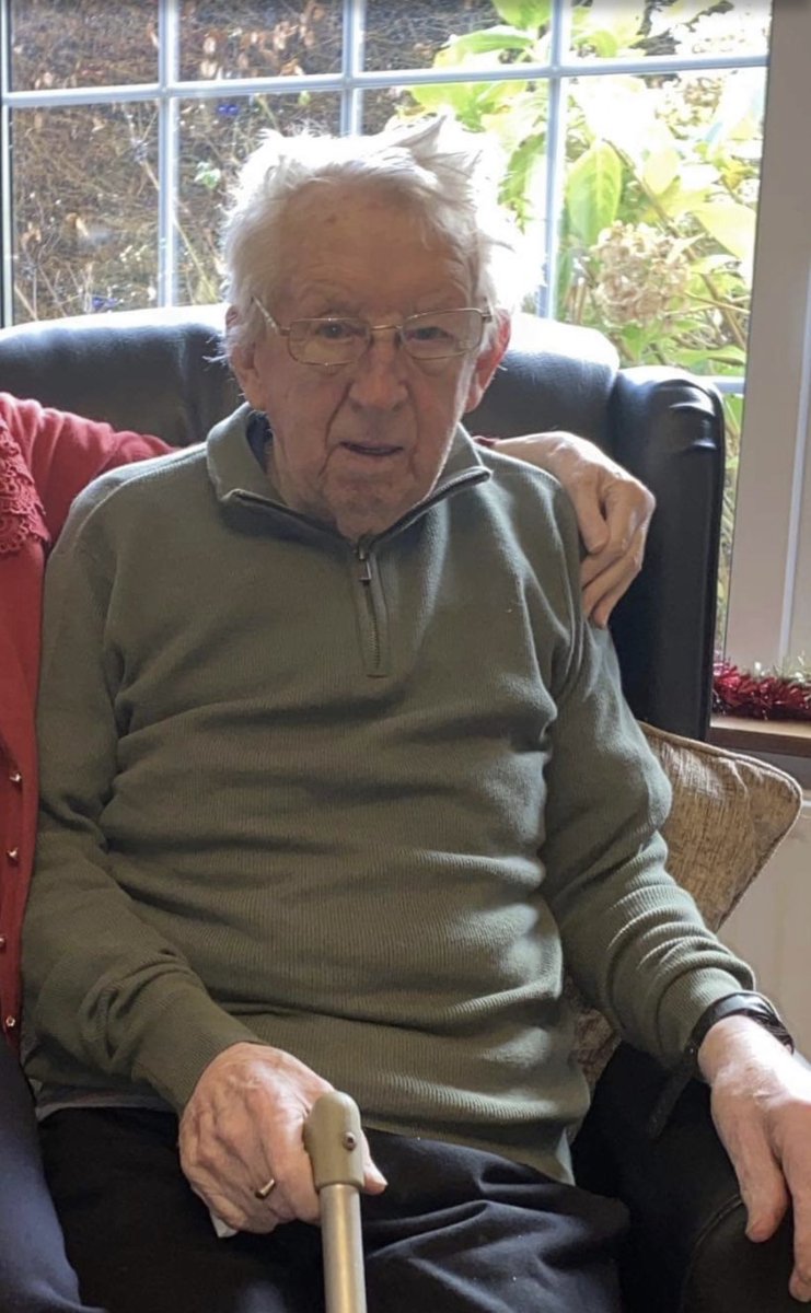 ronangnews's tweet photo. Gardaí are seeking the public's assistance in tracing the whereabouts of 93-year-old Liam Brassil who is missing from Tralee, Co.Kerry since yesterday.    Liam was last seen at approximately 5:20pm yesterday evening in his home at Sycamore View, Caherwisheen. https://t.co/WcN0Rktpah