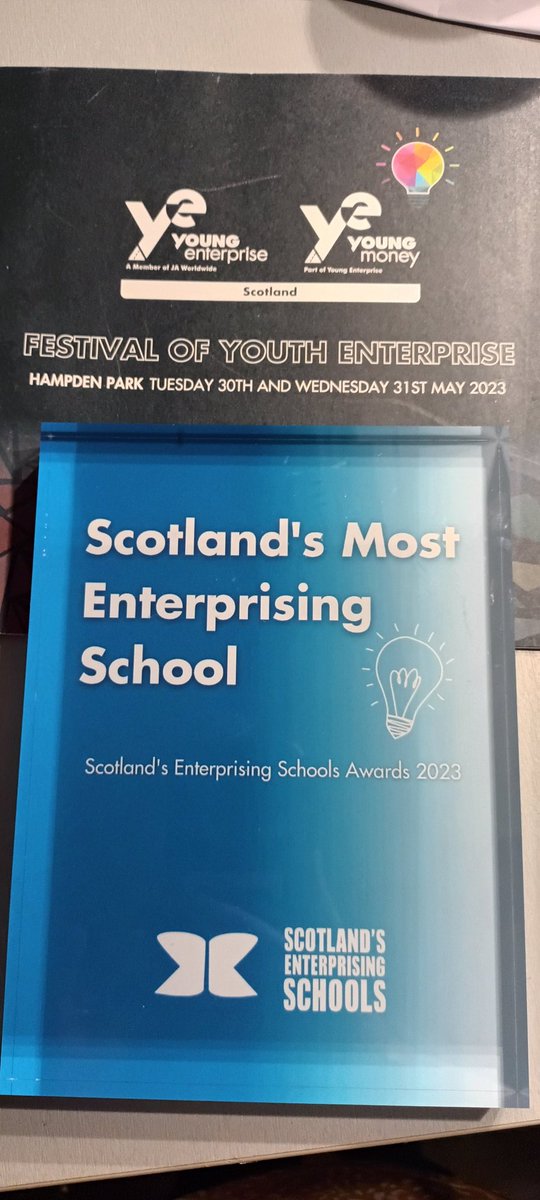 MissNeill_CGS's tweet photo. @CarrongrangeSch yes we did it! https://t.co/zN8baPaIEj