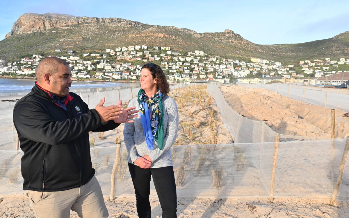 Fish Hoek dune rehabilitation well under way.

Alderman @AndrewsEddie, the City’s Deputy Mayor and Mayoral Committee Member for Spatial Planning and Environment, visited the site yesterday, to monitor the progress.

See: bit.ly/3WNByUC

#CTNews