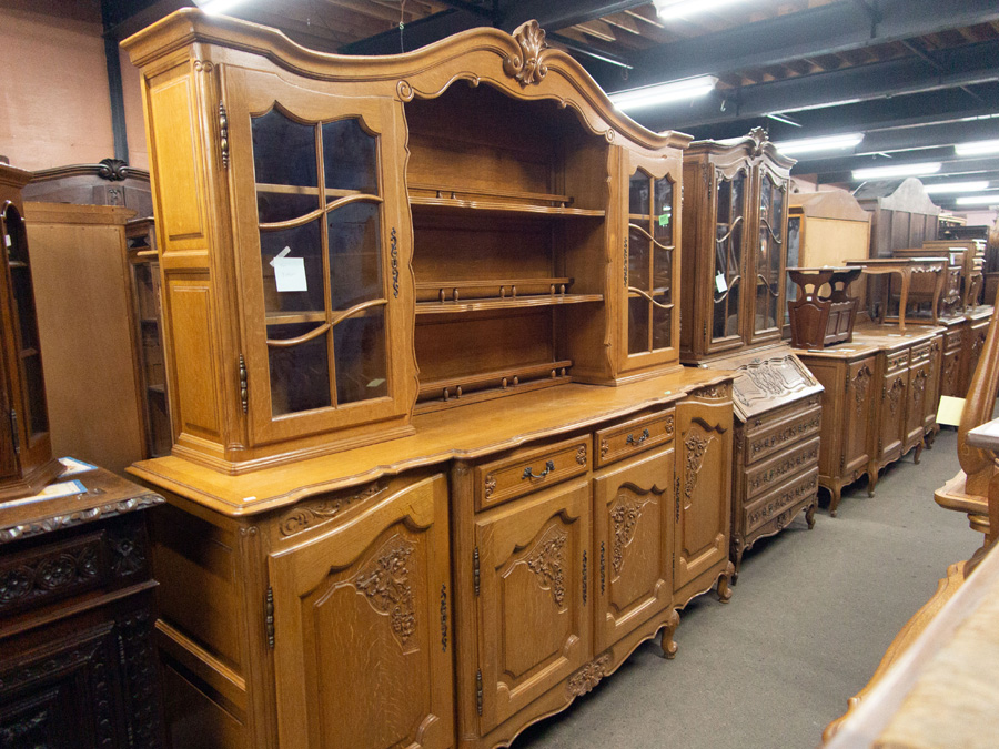 FLEX_Antiques's tweet photo. フランスアンティーク家具大量入荷しました。店内はネット未掲載品多数です。ぜひお越しくださいね。 #アンティークフレックス #アンティーク #アンティーク家具 #フランスアンティーク #インテリア https://t.co/5TbnwqyE42