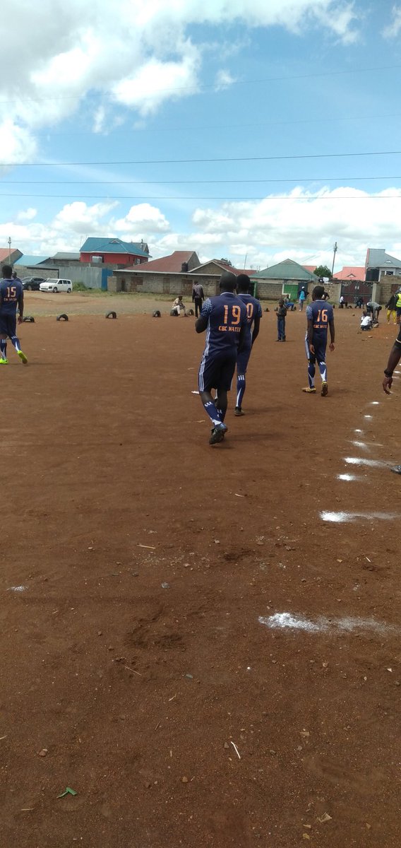 Team si mbaya uzee pia inaingia hahahaha