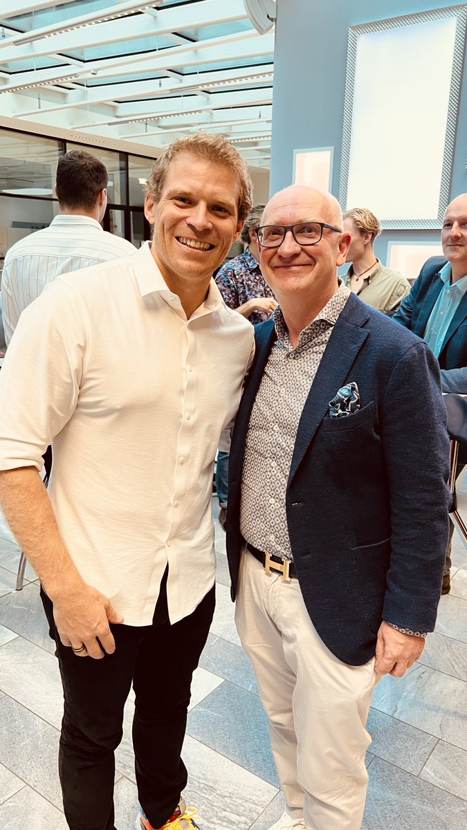 julianhosp's tweet photo. Last time I got to spend time in #Innsbruck during the summer months was back in 2019. This week I managed to get a short stop in after some appointments in Germany and seeing the family in Austria. Thomas Müller, head of the pediatrics department in Innsbruck, organized a small get-together with Ossi Wolkenstein from the Chamber of Commerce to talk about Crypto, Blockchain, Medical Applications and the future of decentralization. Was beautiful to see so many familiar faces in my hometown. See you soon again.