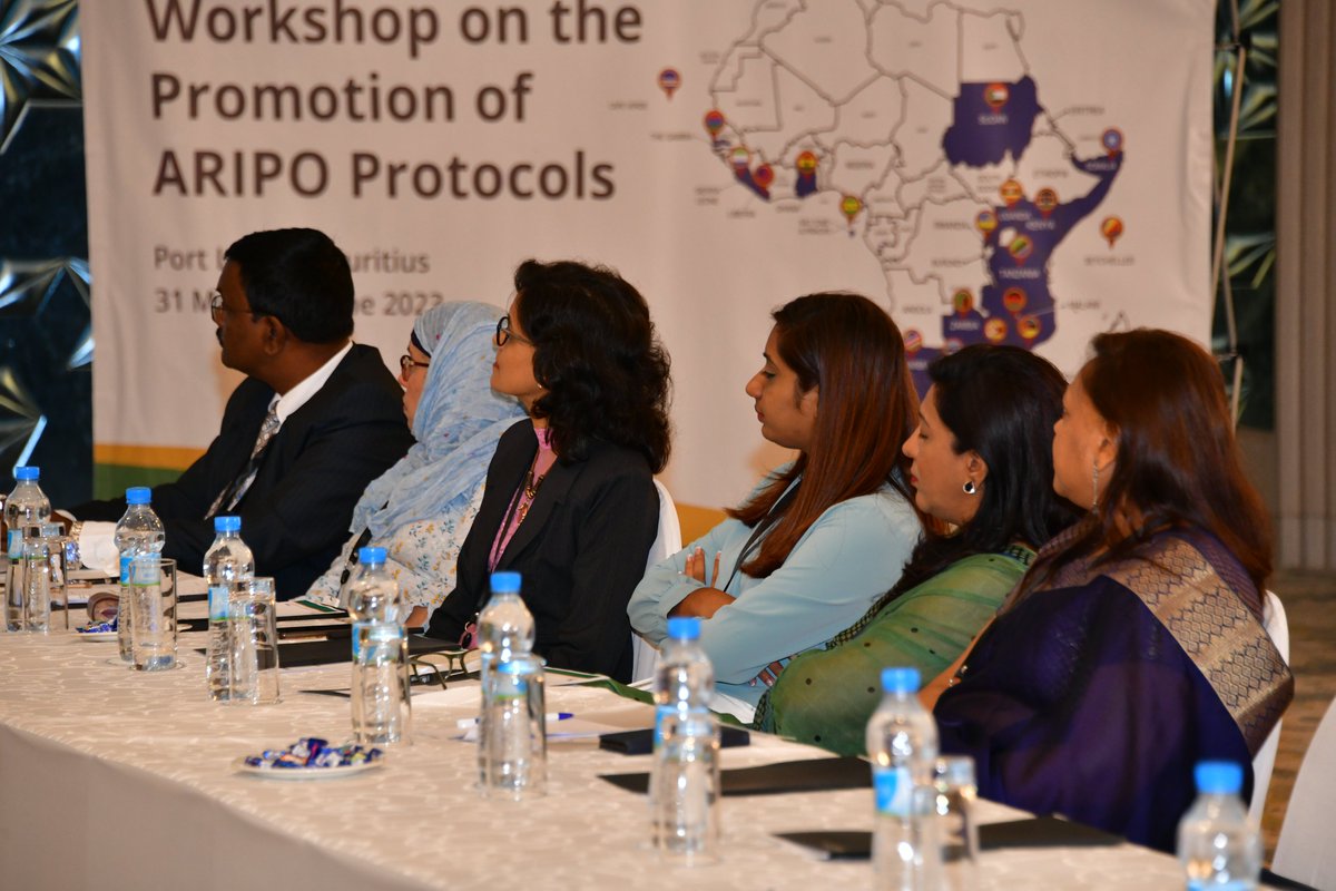 Discussions on the accession to #ARIPO Protocols continue in Balaclava, #Mauritius. Day 3 started with a statistical analysis of #IP applications, led by ARIPO's Head of Formality Examination, Mr. Charles Pundo <a href="/Charlpun/">charlespundo</a>. Delegates concur on the need for Member States to further
