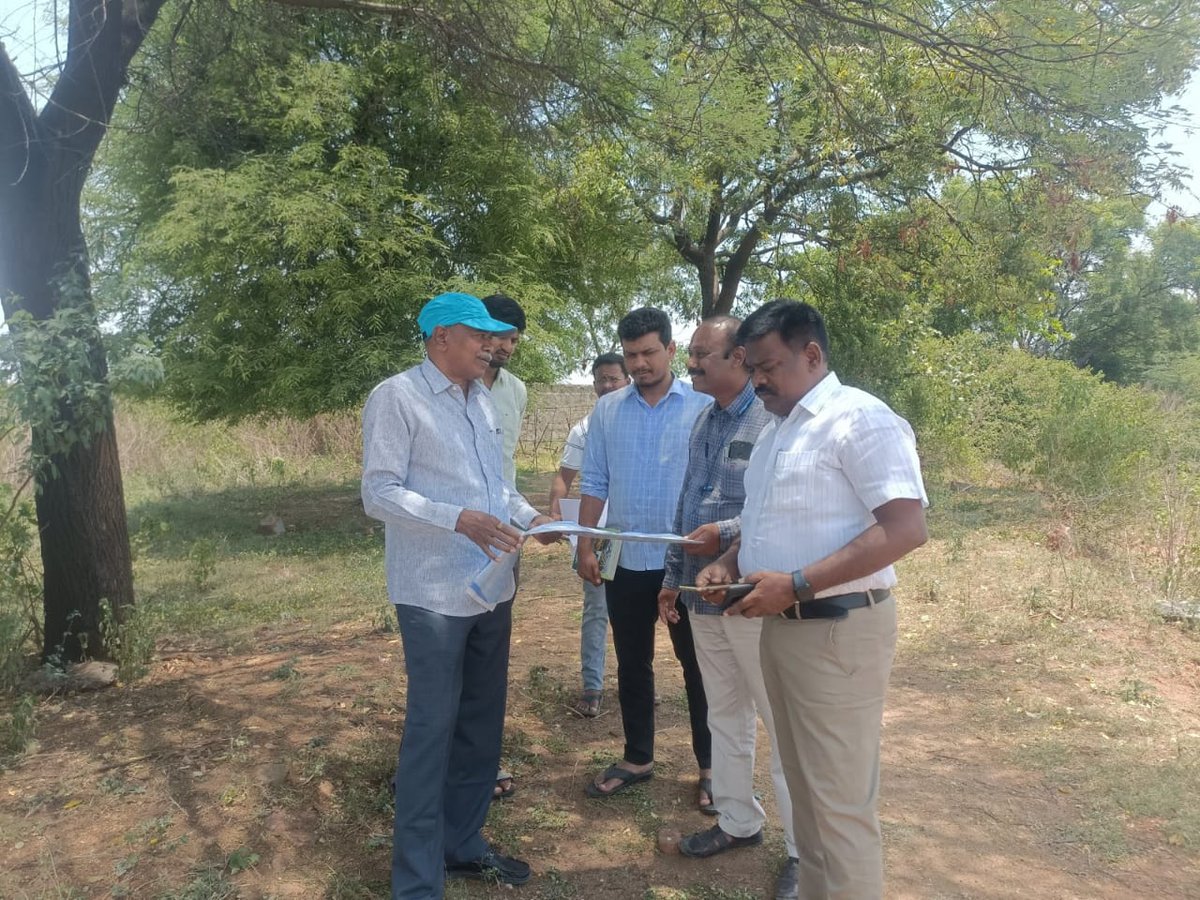 @ShivaModampally @TelanganaCMO @KTRBRS @HMDA_Gov @cdmatelangana @TSMAUDOnline The proposed site has been inspected by  HMDA Officials along with municipal commissioner Shadnagar and  Town Planning staff .The final layout was released by including the complainant’s land admeasuring Ac.1-30 Gts in Sy.No.363 Part of Farooq Nagar Village but