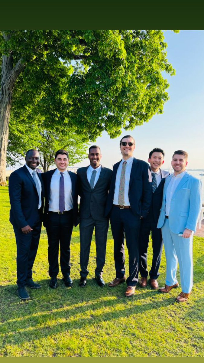 Grateful to announce that I have completed my Internal Medicine Residency. It's an honor to have served as 3rd year chief resident. 

I couldn't have done it without the unwavering support of mentors, colleagues, family, and friends. 

Next to <a href="/JeffersonUniv/">Thomas Jefferson University</a> for PCCM