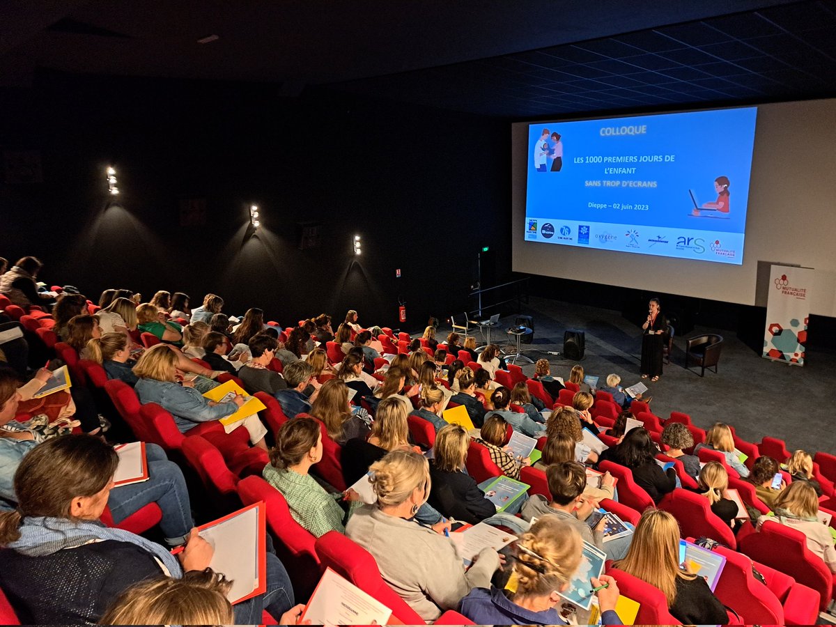 Lancement du projet territorial «Les 1000 premiers jours de l’enfant sans trop d’écrans» à #Dieppe. La @MUTNormandie & ses partenaires, avec le soutien financier de l’@ars_normandie , accueillent des professionnels de la périnatalité et de la petite enfance.