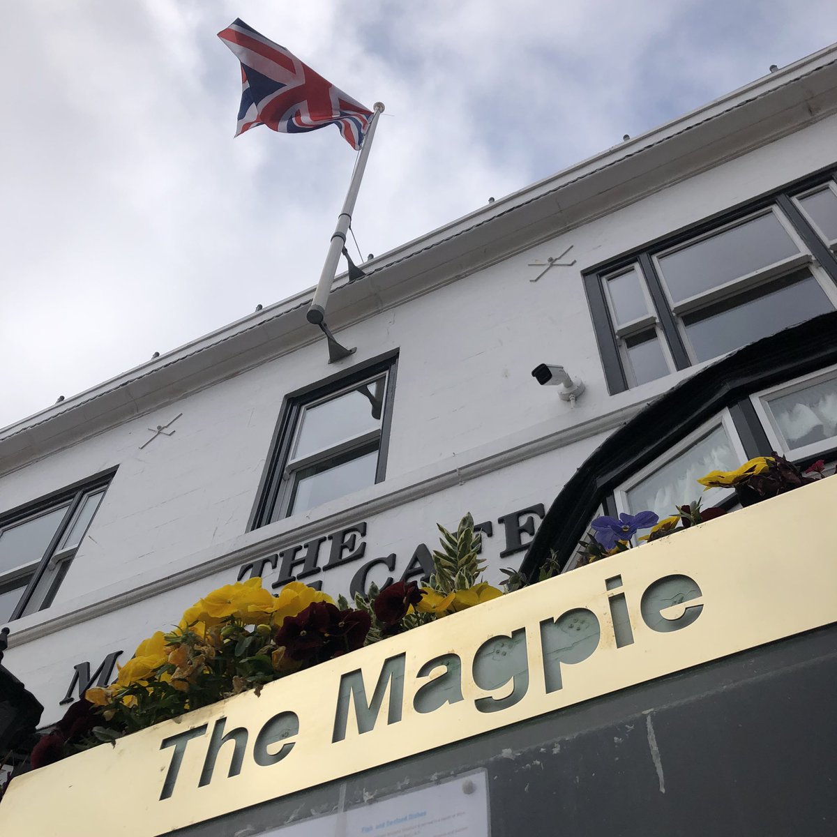 themagpiecafe's tweet photo. Happy #NationalFishandChip Day!
Tag in your favourite chippy below, wherever you are in the world.
And if you're in Whitby, we're open in the takeaway and restaurant from 11.30am.
Check availability and book here 👇
https://t.co/BRSH1rtrCY
#magpie #whitby #yorkshire https://t.co/jvUcn2XIbi