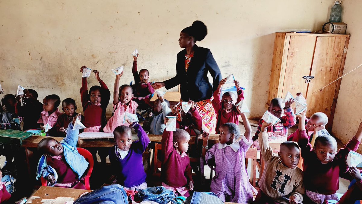 UgandaDairy's tweet photo. A team from @DDAUganda and @snv_uganda has concluded a School Milk Program benchmark visit to Kenya, aimed at drafting  best model for SMP in Uganda. SMP is vital for child nutrition &amp; health @MpiiraSamson @DrRwamiramaBK @MAAIF_Uganda @GcicAgriculture https://t.co/1yoXUQJVvL