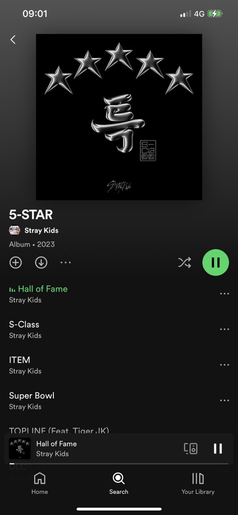 foxyejis's tweet photo. happy skz cb day 🎉 https://t.co/cC7MDkXT0e