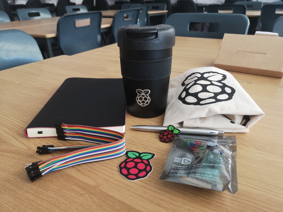 MrMacLeod tweet media