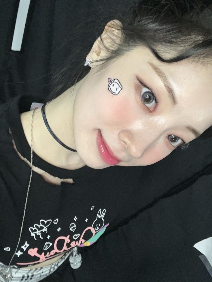 stargirl_emily's tweet photo. 🎀 [ Day 31 ˙ᵕ˙  !  ] ᰔ *·

Hii, I'm emily and I'm looking for interactive moots :) 

✧ not new to #kpoptwt nd #stantwt !!
✧ she/her, '05liner
looking for interactive Once, dive, blink, tokki, midzy, Nswer, fearnot moots but any fandom will do!

♡/ ↻ are highly appreciated! https://t.co/BVVZrTP1V2