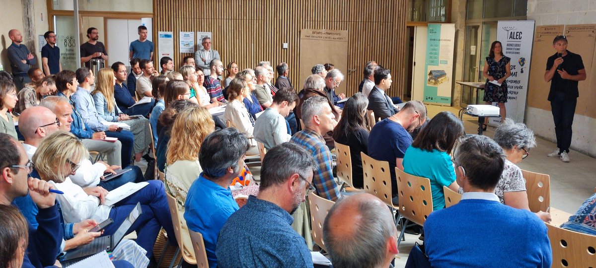 ALEC_Rennes's tweet photo. Belle affluence ce matin du côté du jeu de Paume, où l'ALEC anime une matinée d'information sur les financements pour les projets environnementaux des collectivités ⤵️ https://t.co/RVjYitDThl
