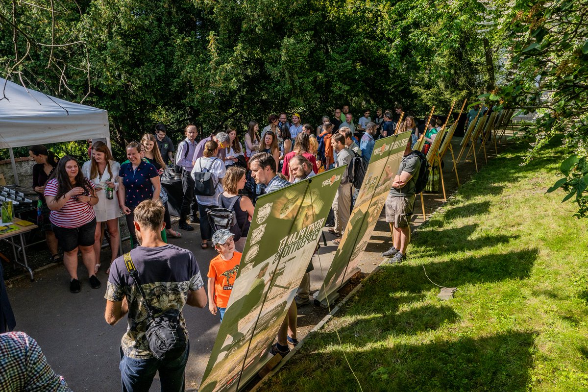 science_charles's tweet photo. A great exhibition of invertebrates was inaugurated yesterday in the Botanical Garden of @CharlesUniPRG.  You can visit it until Sunday 11.6.  
🔗https://t.co/aQAvnLbSB8 https://t.co/MyqtLVWzUh