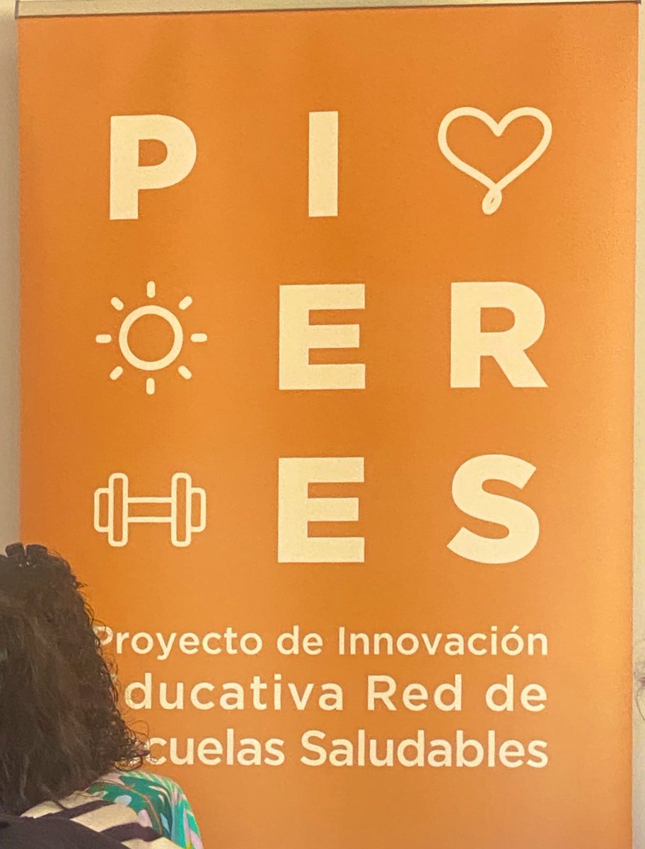 Hoy en Palencia con el @CEIPCOMUNEROSAV y el @CeipMorana en el inicio de la jornada del #PIERES @educacyl @CSFPJCYL @AnaGonzlezSobr1 #formacioncyl #innovacyl #GrandesProfesEducaCyL