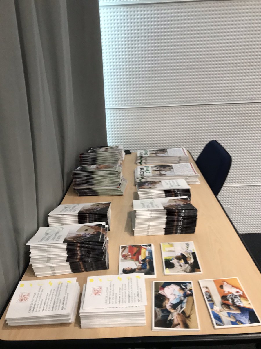 Agence quand les livres relient tweet media