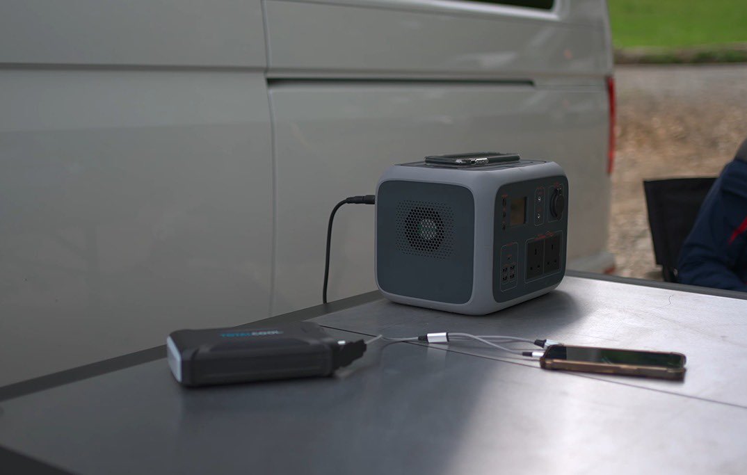 Totalcool tweet media